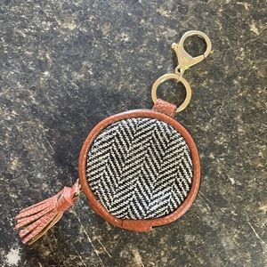 Itzy Ritzy Pacifier Holder